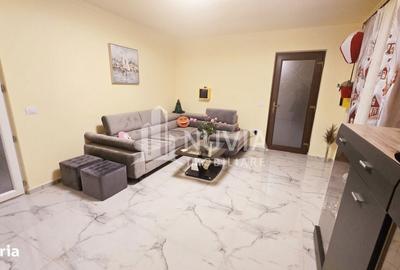 Casă cu 5 camere cu Canalizare în Central - 2