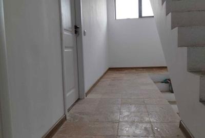 Casă cu 4 camere în Central - 4