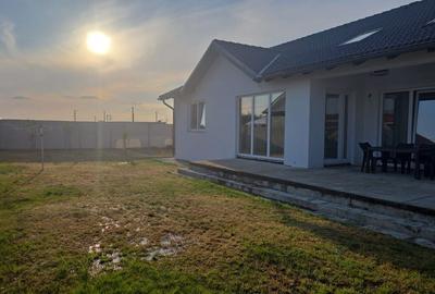 Casă cu 4 camere cu Teren 750 Mp în Mândruloc - 15