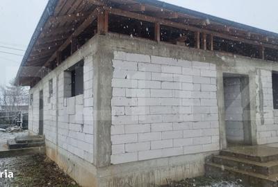 Casă cu 4 camere cu Teren 500 Mp în Vest - 5