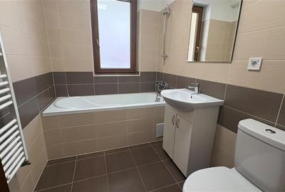 Apartament cu 2 camere decomandat în Tractorul - 10