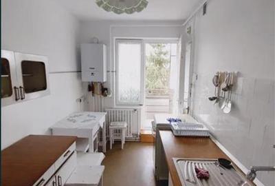 Apartament cu 3 camere, decomandat, etaj1, UMF,Cornisa, Targu Mures. - 1