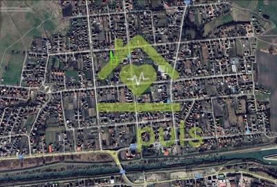 Casă cu Teren 1547 Mp în Sânmihaiu Român