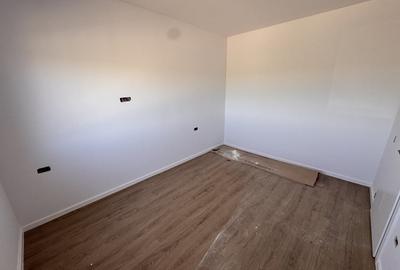 Duplex cu 3 camere cu Canalizare în Moșnița Nouă - 3
