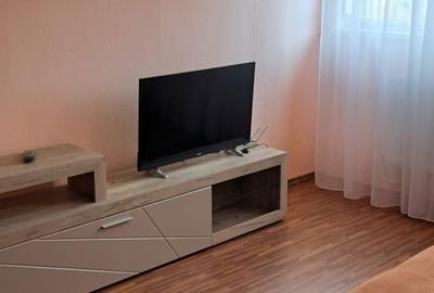 Apartament cu 3 camere decomandat în Central - 1