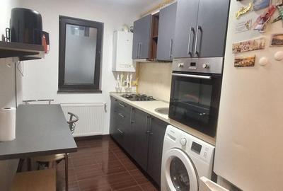 Apartament cu 2 camere decomandat în Apărătorii Patriei - 10