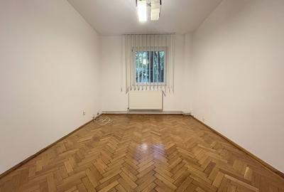 De închiriat apartament modern – Zona Medicină - 17