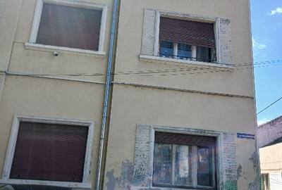Apartament cu 3 camere decomandat în Boul Roșu - 8