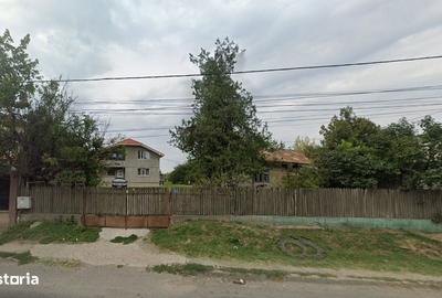 Casă cu Teren 791 Mp în Central - 3