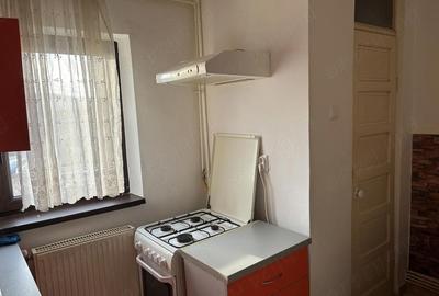 Garsonieră decomandată în Central - 3