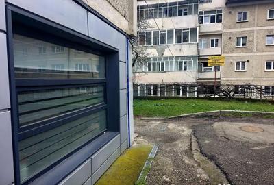 Spațiu comercial, de 68 mp, în Central - 1