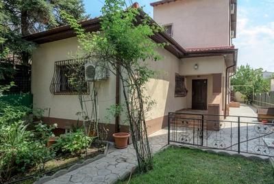 REV2003012 Vila 2 corpuri Domenii- Expozitiei - 7