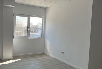 Spațiu comercial, de 490 mp, în Nord - 9