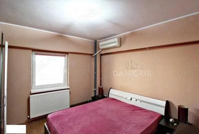 Apartament cu 3 camere decomandat în Tomis II