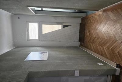 Spațiu comercial, de 80 mp, în Central - 3