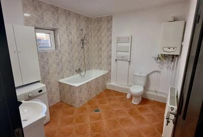 Casă cu 3 camere cu Teren 240 Mp în Ronaț - 2