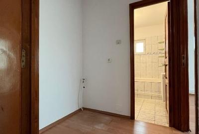 Apartament 3 camere Targu Jiu -69mp , semidecomandat St.Agriculturii- scoala 12 - 5