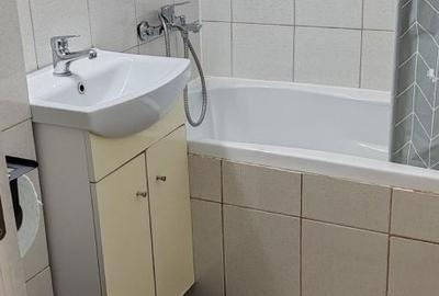 Apartament cu 2 camere decomandat în Sucevița - 3