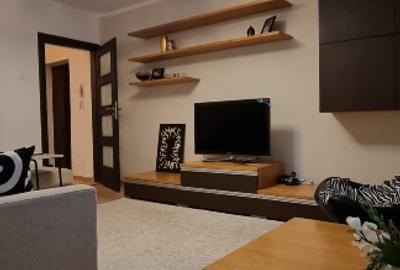 Apartament cu 3 camere decomandat în Tomis II