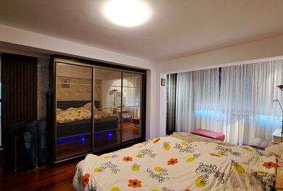 PENTHOUSE LUX - LOCATIE EXCELENTA -VIEW SUPERB - TERASA AMENAJATA 300 MP - 49