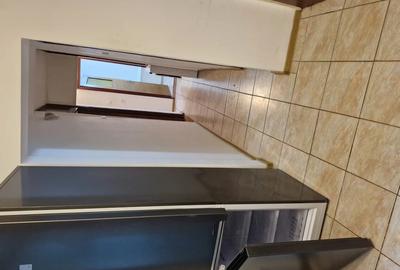 Apartament cu 3 camere decomandat în Rahova