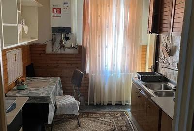 Apartament cu 3 camere decomandat în Central - 1