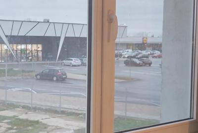 Apartament cu 2 camere decomandat în Central - 3