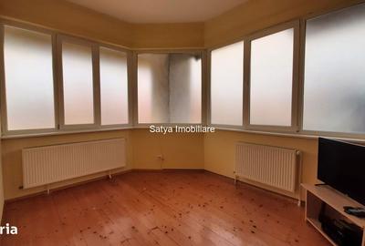 Spațiu comercial, de 385 mp, în Poarta 6 - 15