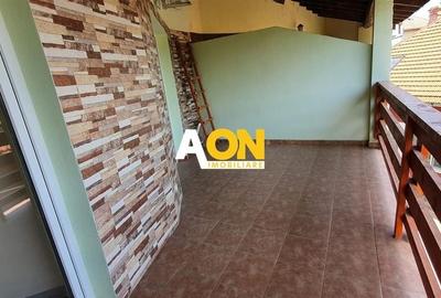 Duplex cu 10 camere cu Canalizare în Central - 25