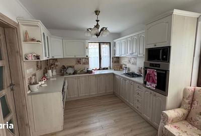Casă cu 7 camere cu Teren 1080 Mp în Sânmartin - 13