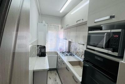 Apartament de vanzare, cu 2 camere, 42 mp, zona 14 Mai - 7