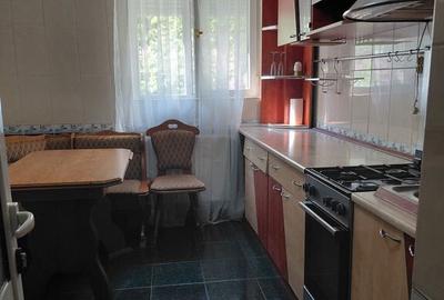 Apartament cu 2 camere decomandat în Micro 20 - 10