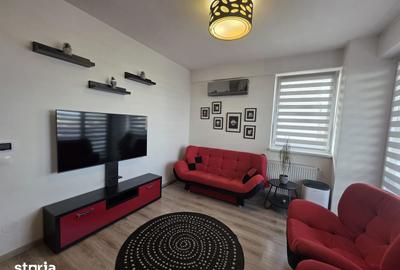 Apartament cu 3 camere semidecomandat în Dâmbul Rotund