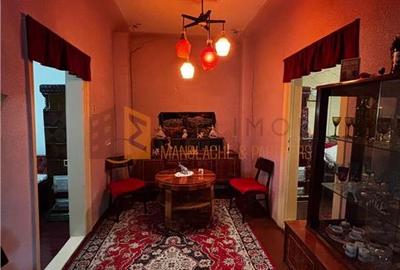 Teren intravilan + casa batraneasca zona Micro 3 - 3