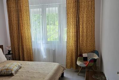 Apartament cu 2 camere semidecomandat, mobilat în Păcii - 2