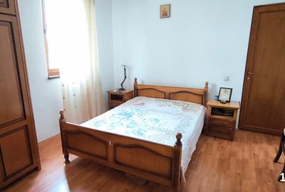 Proprietar vând casă spațioasă în Otopeni, cu acces direct DN1 - 8