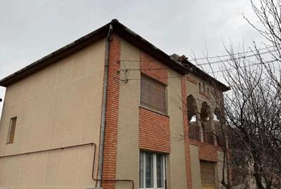 Casă cu Teren 809 Mp în Fântânele