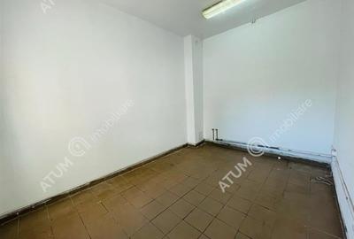 Spatiu comercial la parter de 65 mp cu vitrina zona Centrala - 10