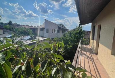 Apartament cu 2 camere decomandat în Militari