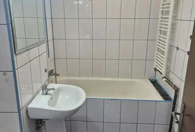 Apartament cu 2 camere decomandat în Micro IV - 4