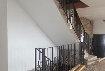 Casă cu 4 camere în Năeni - 6