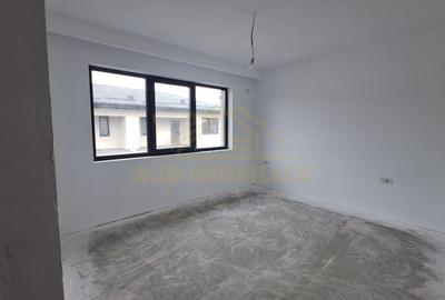 Casă individuală cu 5 camere cu Canalizare în Central - 26