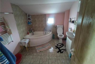 Casă cu 4 camere cu Teren 840 Mp în Moara - 8