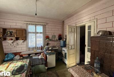 Casă cu 4 camere cu Teren 373 Mp în Central - 10