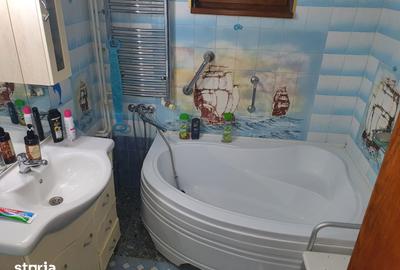 Casă cu 5 camere cu Teren 520 Mp în Vlădești - 10