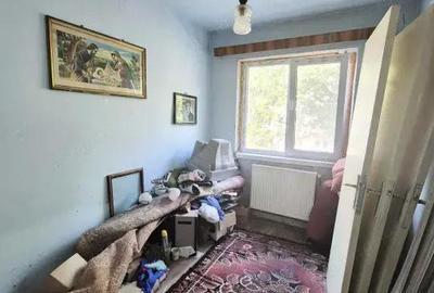 Apartament cu 3 camere de vanzare Etaj 1, zona centrala (Unic) - 5