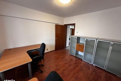 Apartament cu 3 camere semidecomandat, mobilat în Văcăresti - 9