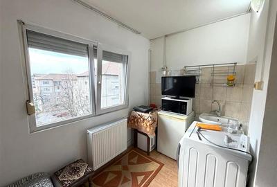 Garsonieră decomandată în Cantemir - 1