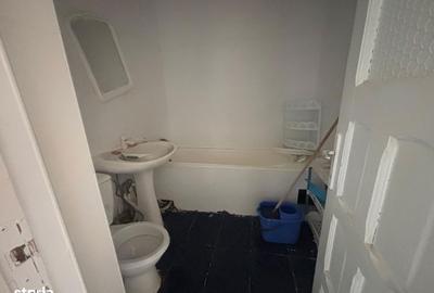 Apartament cu 3 camere decomandat în Central - 2