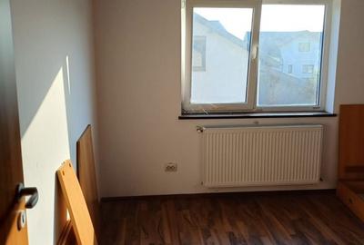 Casă cu 4 camere în Tamași - 2